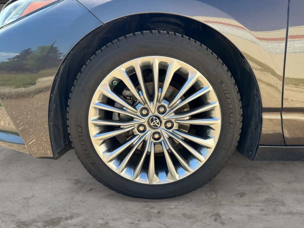 2019 Toyota Avalon Limited FWD