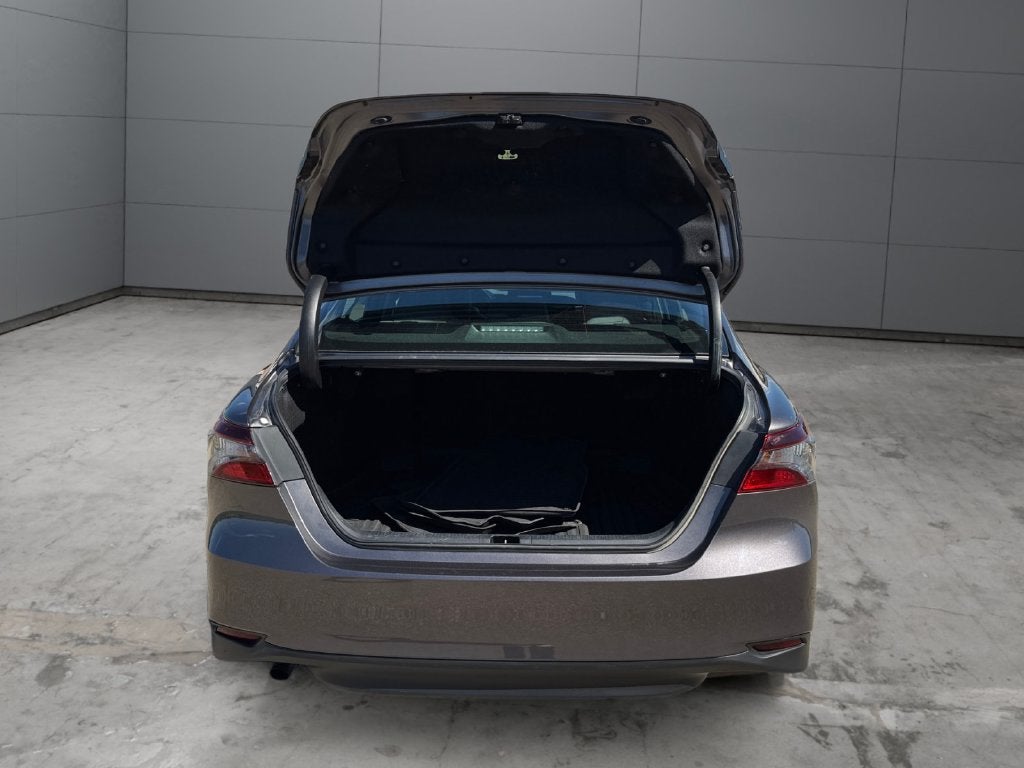 2021 Toyota Camry Hybrid LE FWD