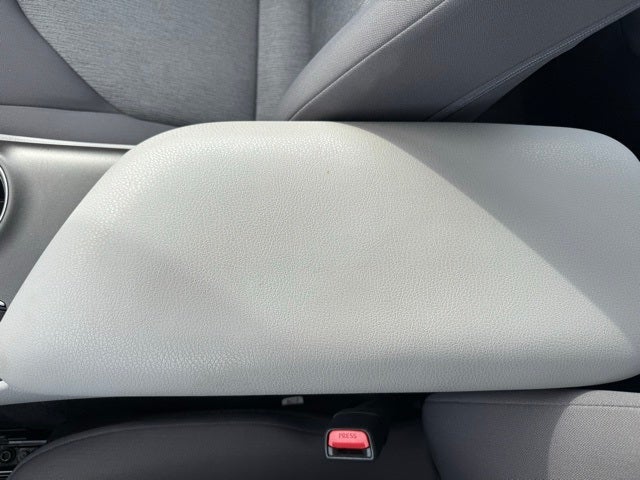 2021 Toyota Camry Hybrid LE FWD