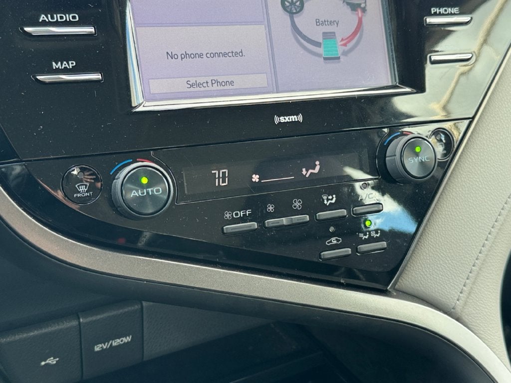 2020 Toyota Camry Hybrid LE FWD