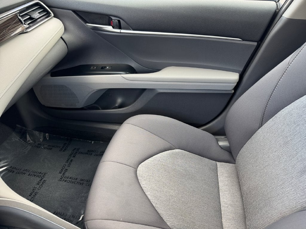 2020 Toyota Camry Hybrid LE FWD