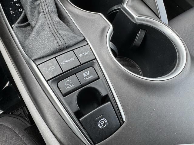 2023 Toyota Camry Hybrid LE FWD