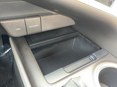 2024 Toyota Camry Hybrid LE FWD