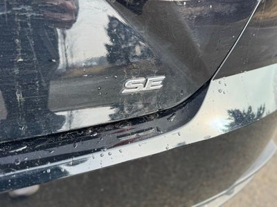 2025 Toyota Camry SE FWD