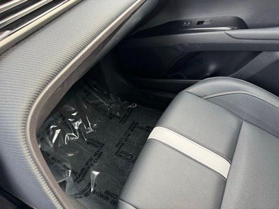 2025 Toyota Camry SE FWD