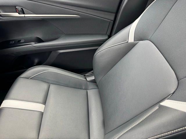 2025 Toyota Camry SE FWD