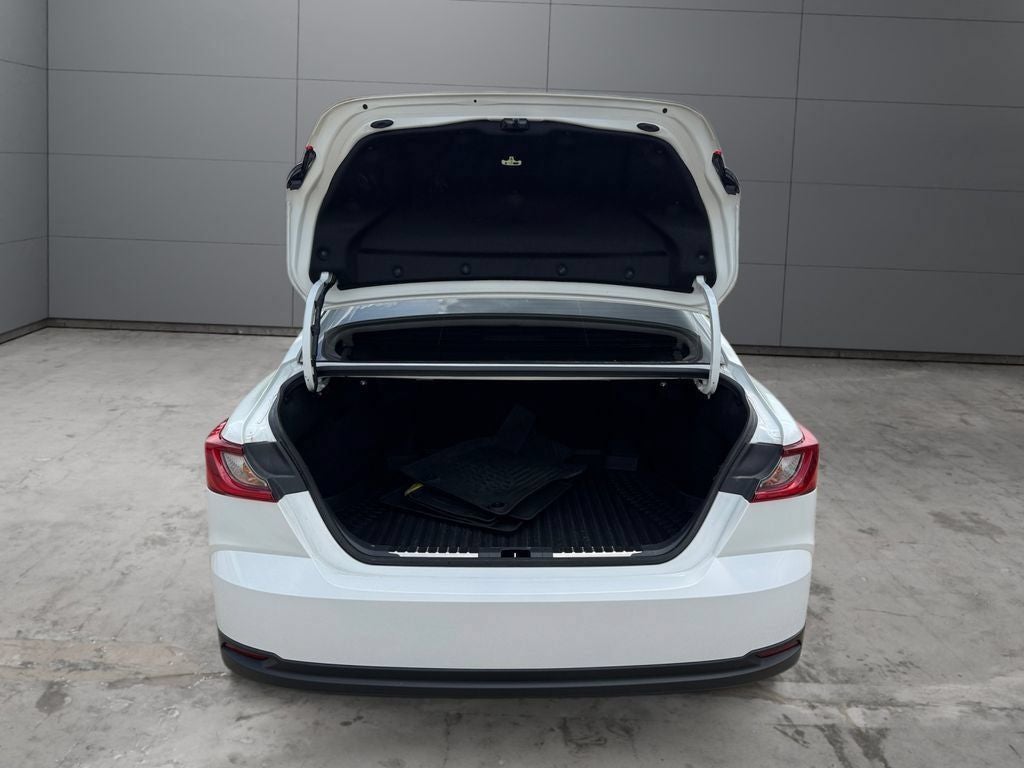 2025 Toyota Camry LE FWD