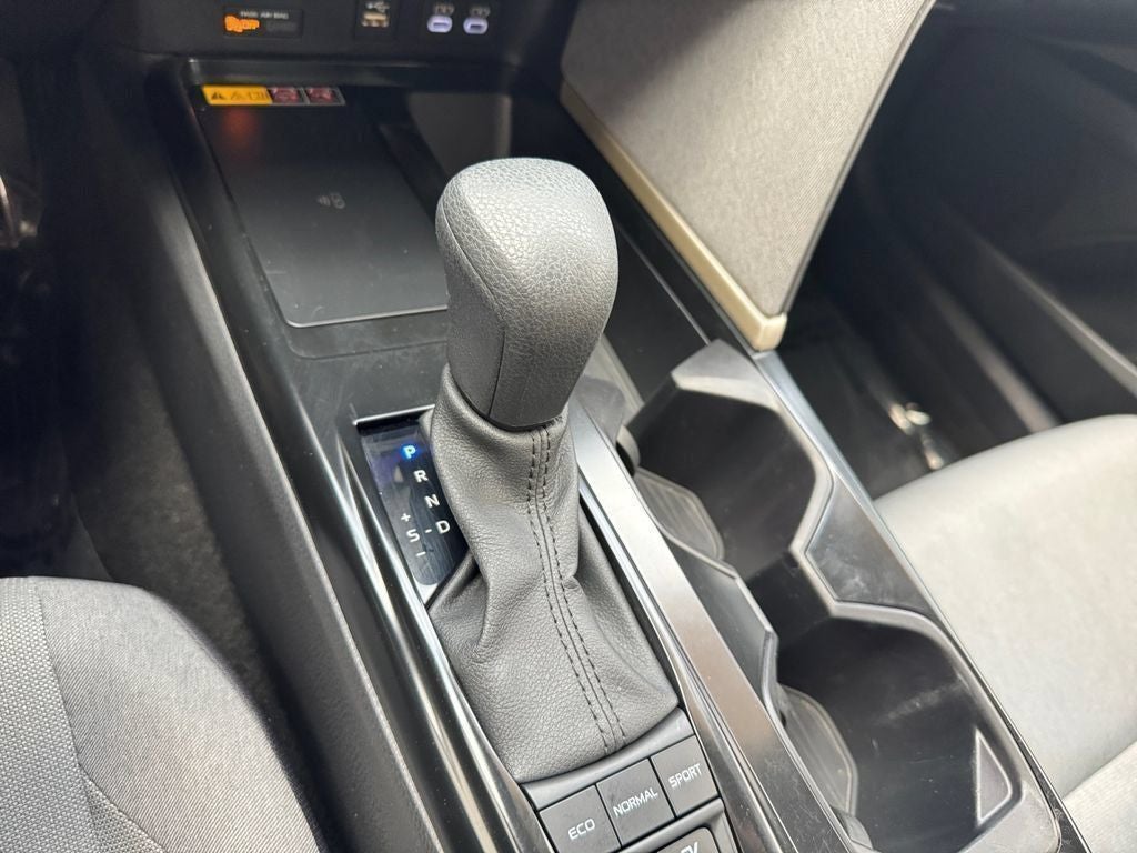 2025 Toyota Camry LE FWD