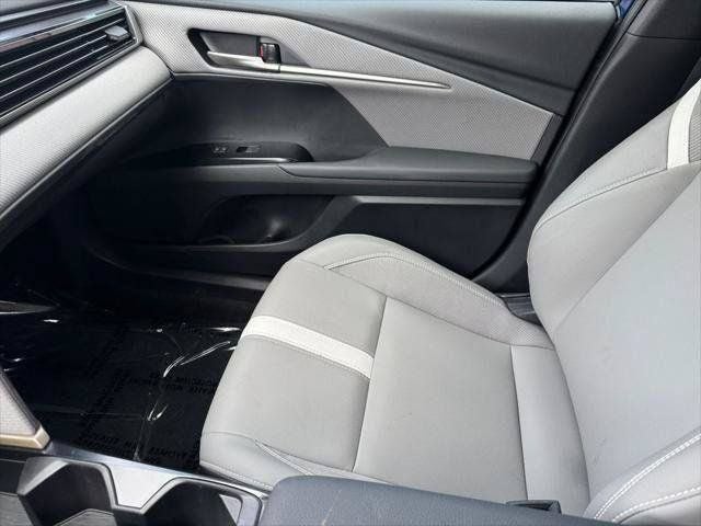 2025 Toyota Camry SE FWD