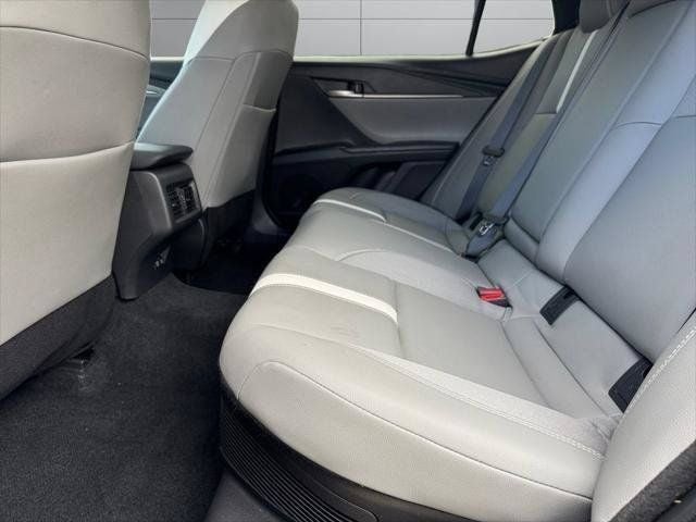 2025 Toyota Camry SE FWD