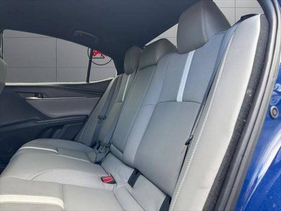2025 Toyota Camry SE FWD