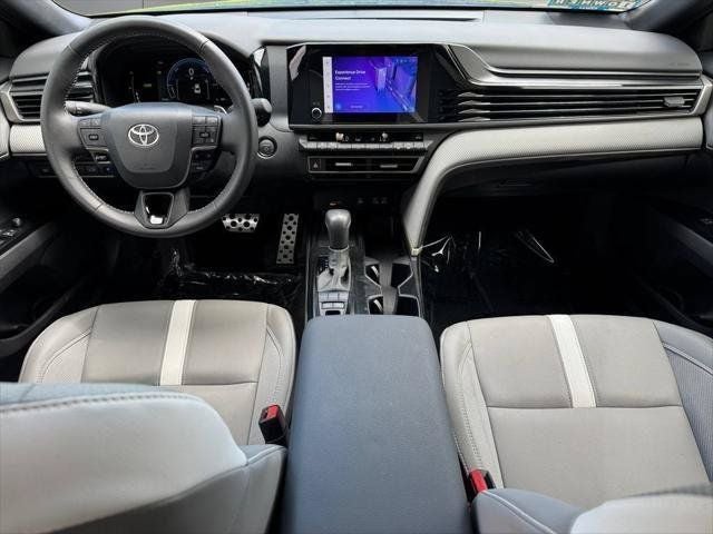 2025 Toyota Camry SE FWD