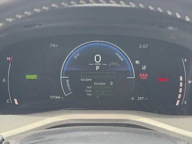 2025 Toyota Camry SE FWD