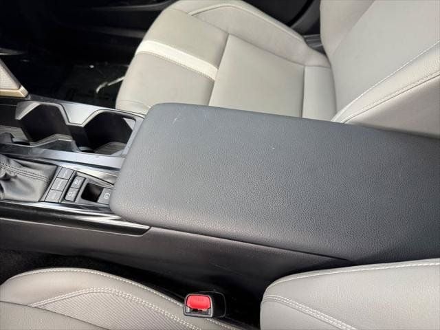 2025 Toyota Camry SE FWD