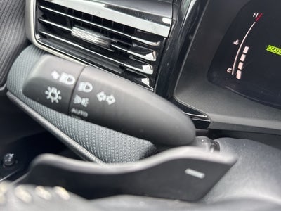 2025 Toyota Camry SE FWD