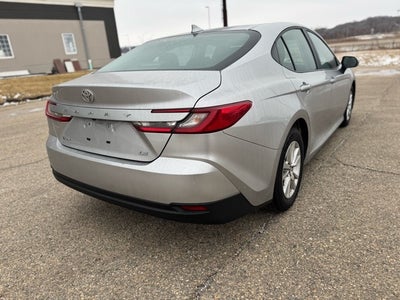 2025 Toyota Camry LE FWD