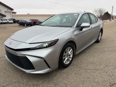 2025 Toyota Camry LE FWD