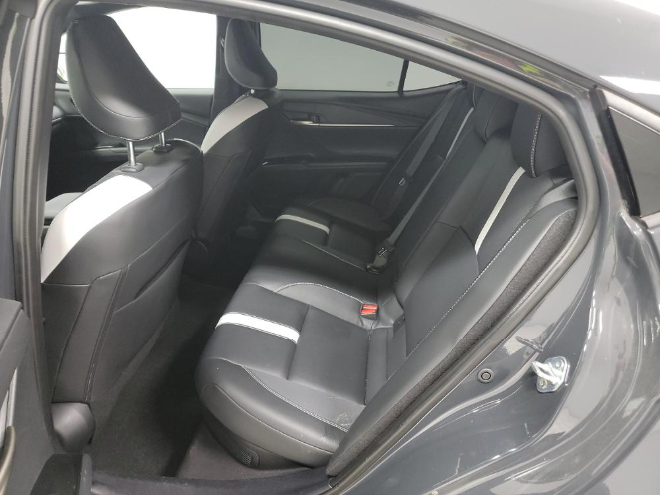 2025 Toyota Camry SE FWD