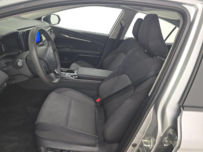 2025 Toyota Camry LE FWD