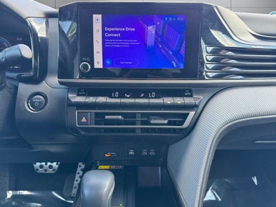 2026 Toyota Camry SE FWD