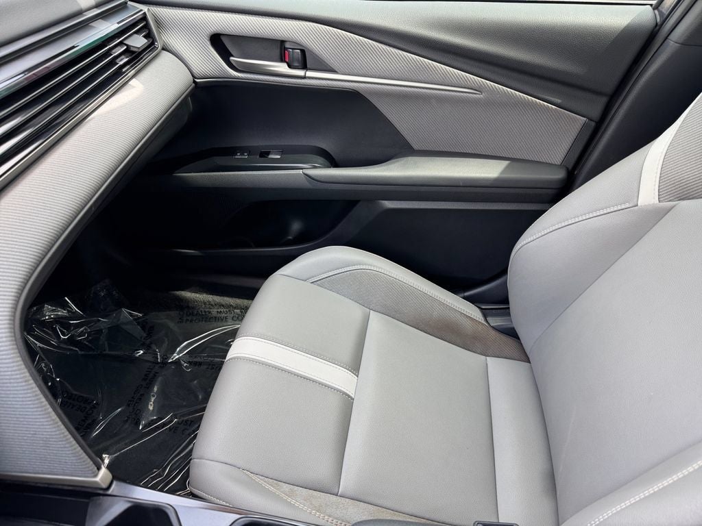 2025 Toyota Camry SE FWD