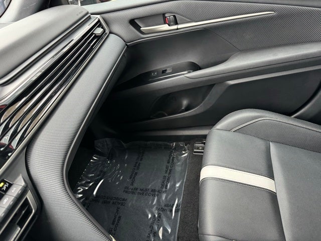 2025 Toyota Camry SE FWD