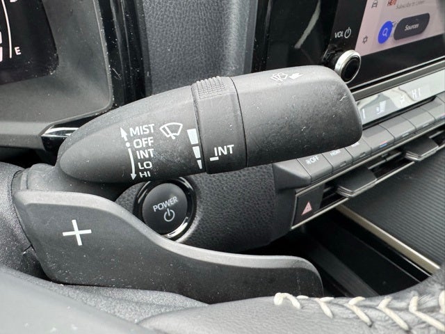 2025 Toyota Camry SE FWD