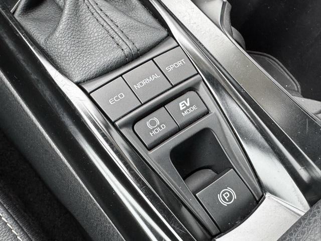 2025 Toyota Camry SE FWD