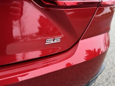 2025 Toyota Camry SE FWD