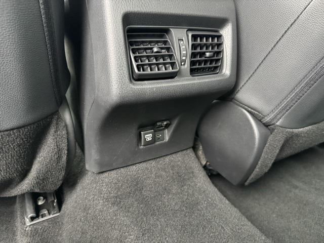 2025 Toyota Camry SE FWD