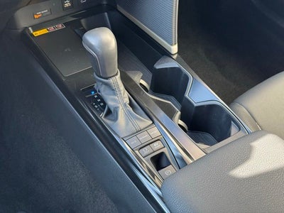 2025 Toyota Camry SE FWD