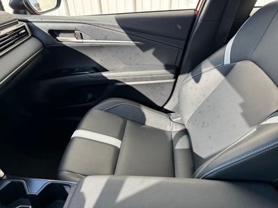 2025 Toyota Camry SE FWD