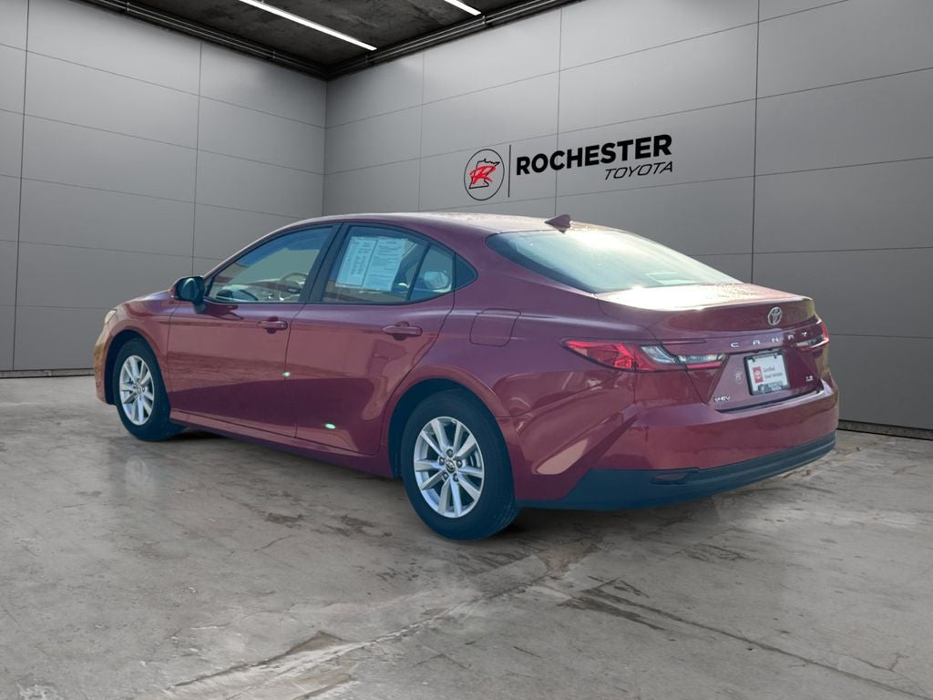 2025 Toyota Camry LE FWD