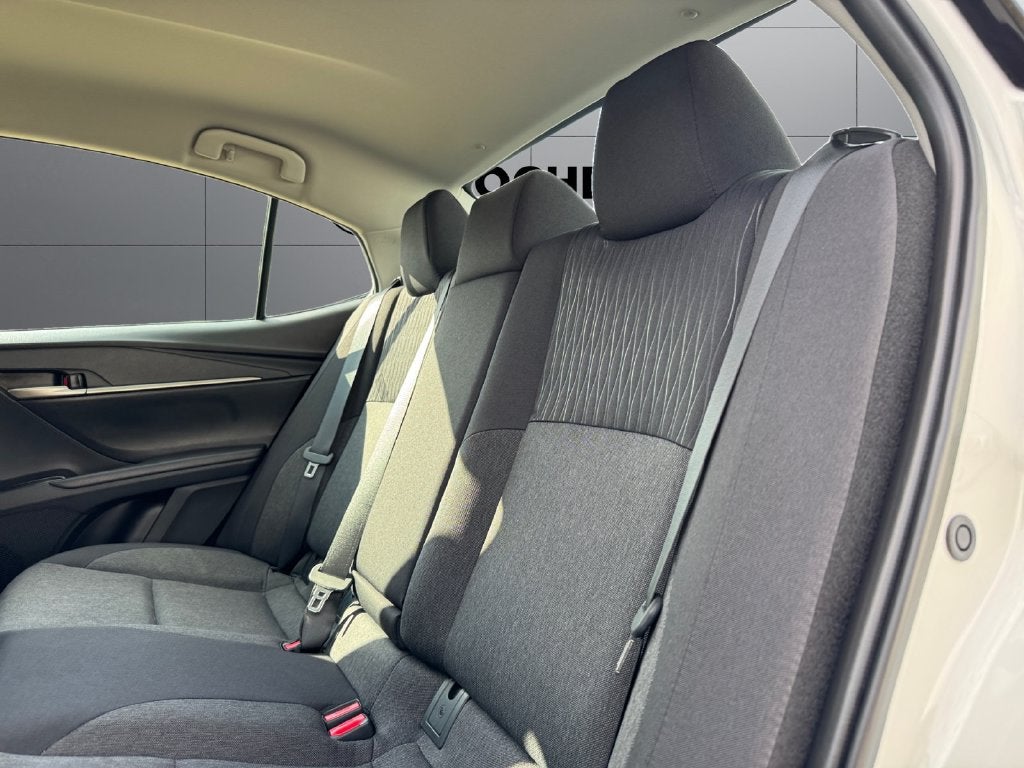 2025 Toyota Camry LE FWD