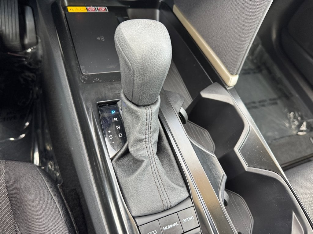 2025 Toyota Camry LE FWD