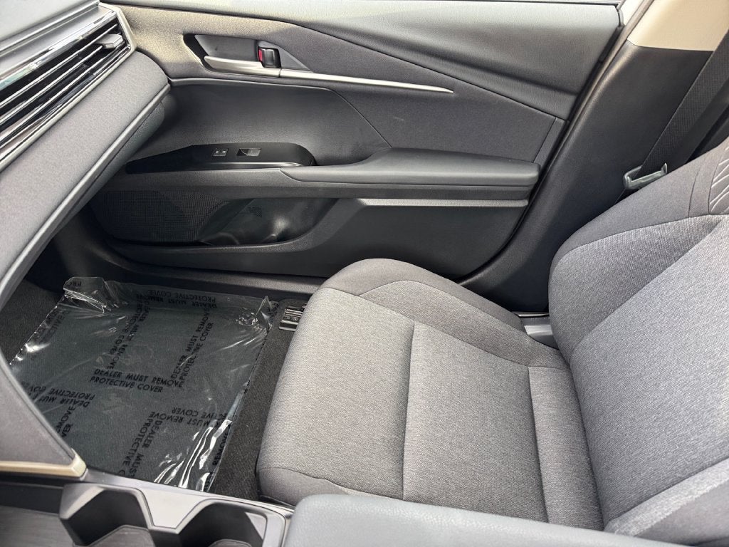 2025 Toyota Camry LE FWD