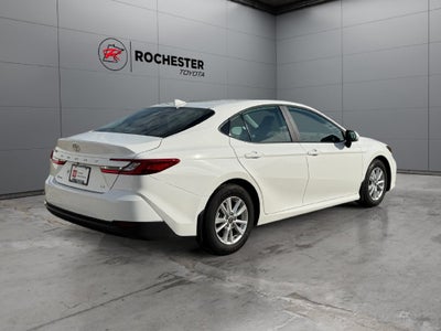 2025 Toyota Camry LE FWD