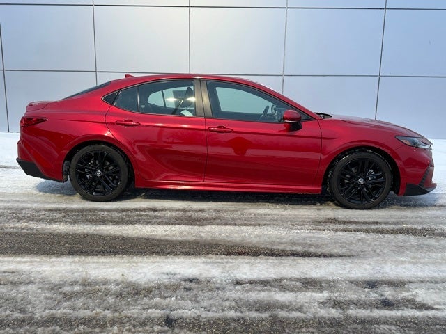 2025 Toyota Camry SE FWD
