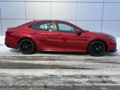 2025 Toyota Camry SE FWD