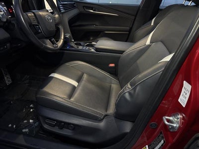 2025 Toyota Camry SE FWD