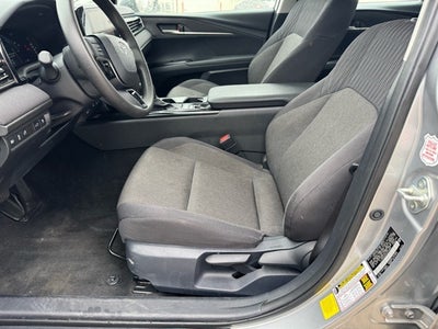 2025 Toyota Camry LE FWD