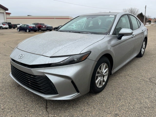 2025 Toyota Camry LE FWD