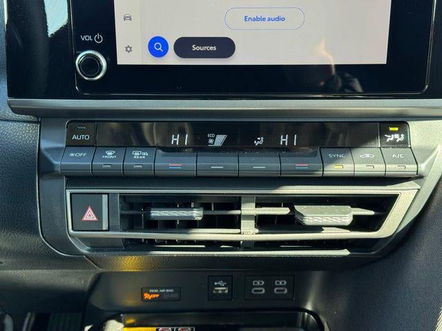 2025 Toyota Camry LE FWD