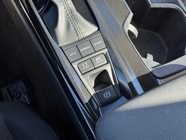 2025 Toyota Camry LE FWD