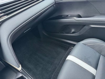 2025 Toyota Camry SE FWD