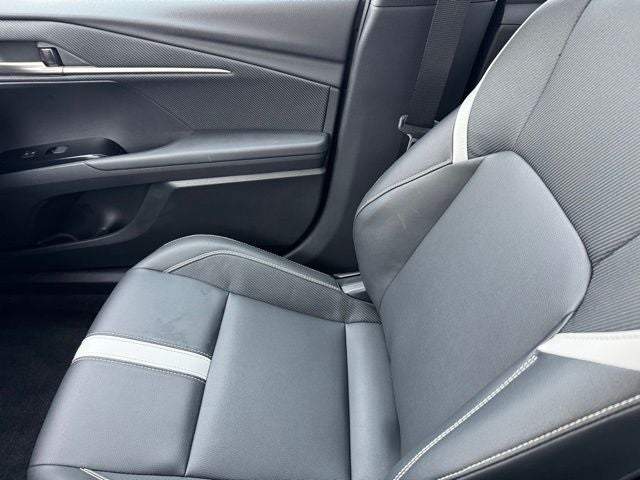 2025 Toyota Camry SE FWD