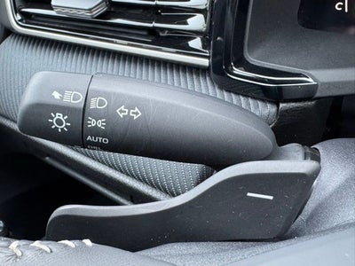 2025 Toyota Camry SE FWD