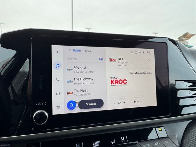 2025 Toyota Camry SE FWD