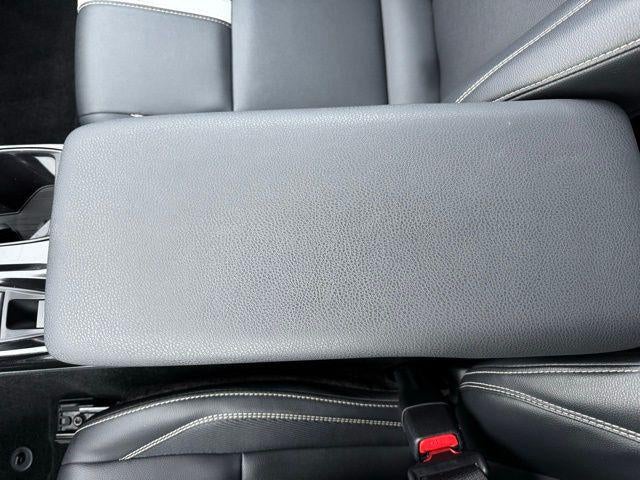 2025 Toyota Camry SE FWD