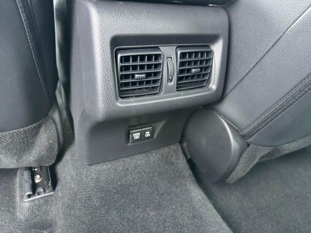 2025 Toyota Camry SE FWD